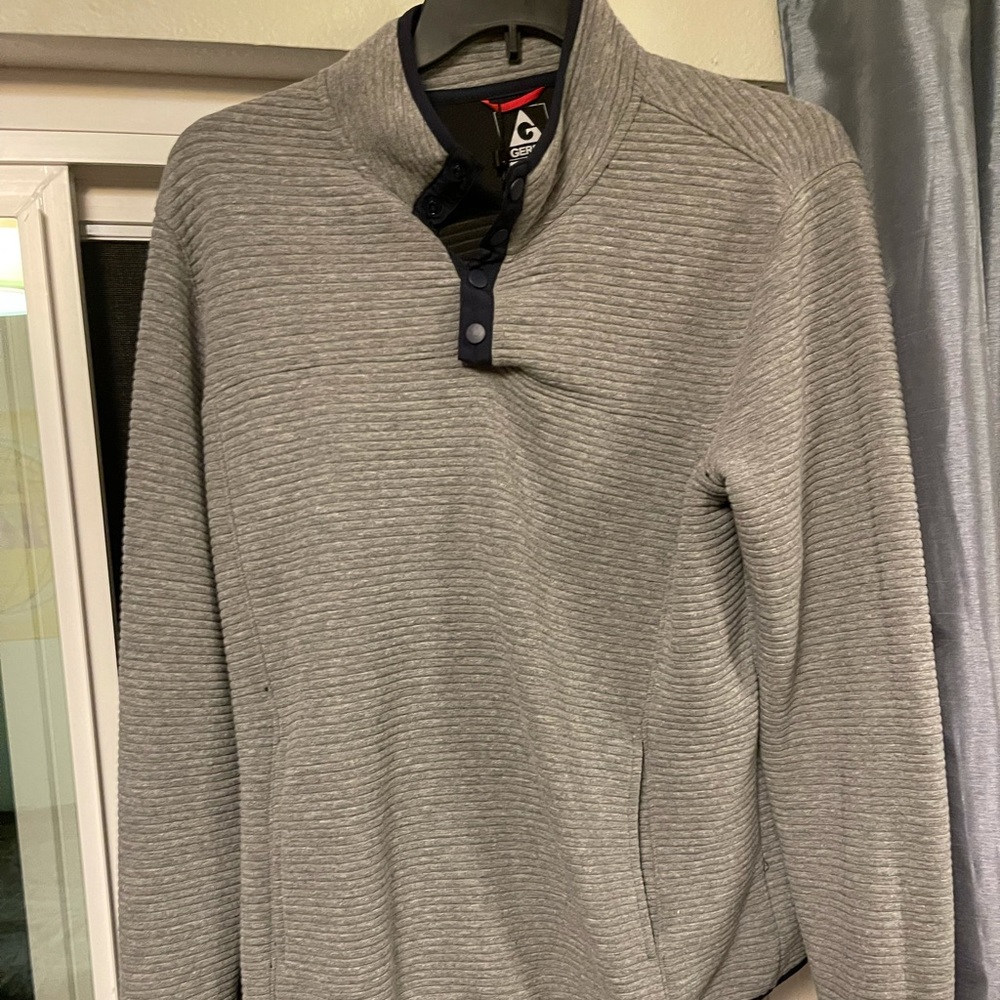 Men’s sweater